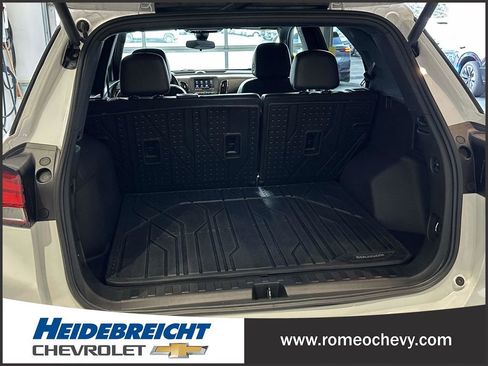 Certified 2023 Chevrolet Equinox RS w/ LPO, Floor Liner Package image 12