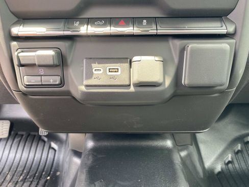 New 2025 GMC Sierra 2500 Pro w/ Convenience Package image 23