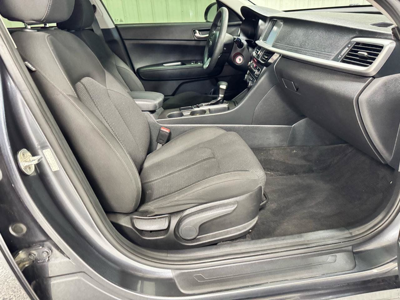 Used 2020 Kia Optima LX FWD image 9