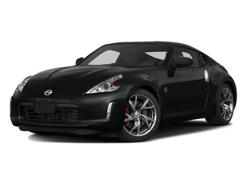 Used 2017 Nissan 370Z Coupe image 4