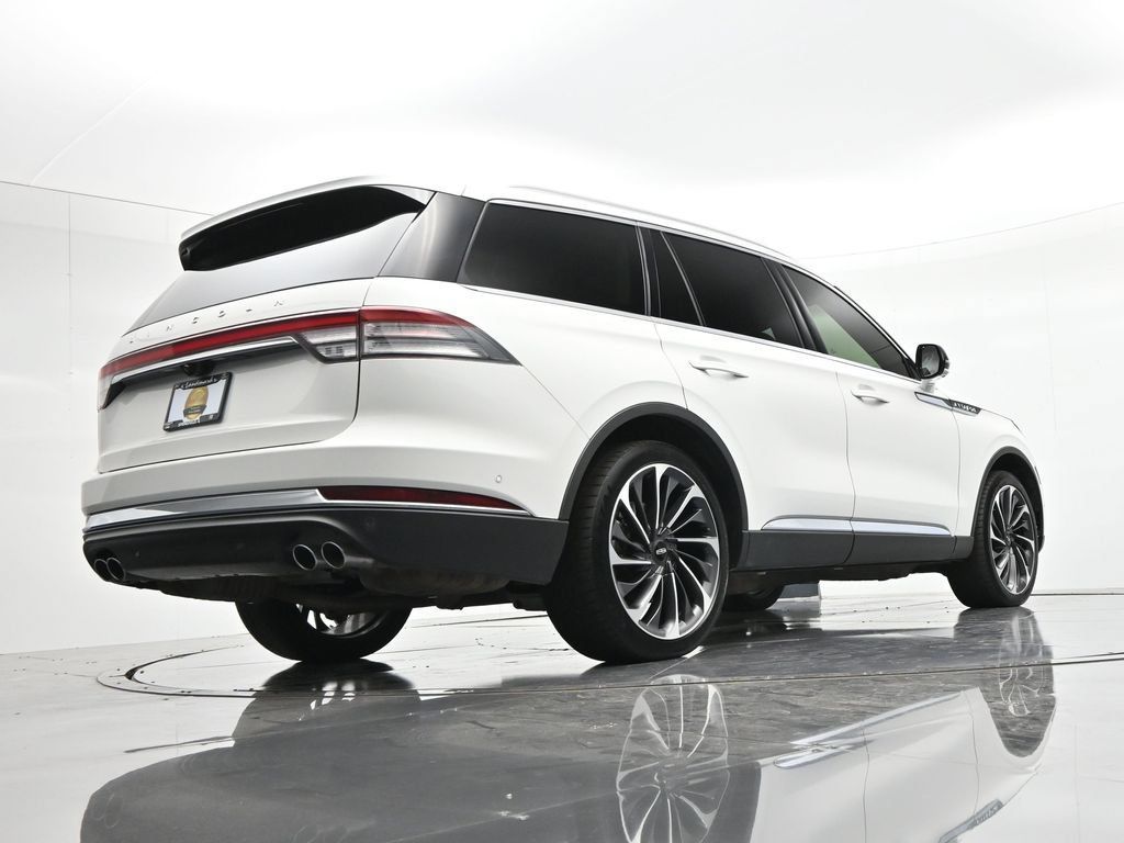 Used 2022 Lincoln Aviator Reserve w/ Equipment Group 201A AWD/4WD image 24
