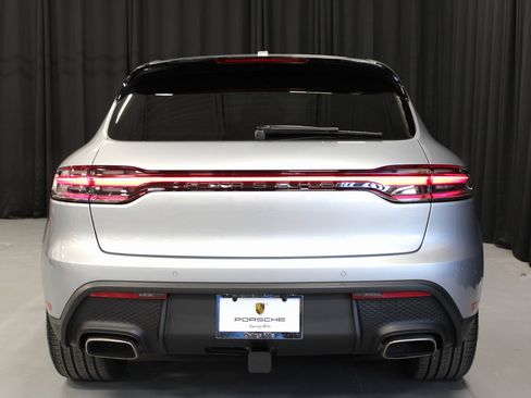 New 2026 Porsche Macan image 6