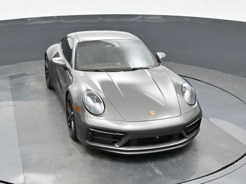 Certified 2022 Porsche 911 Carrera GTS image 32