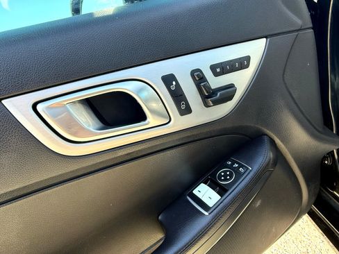 Used 2015 Mercedes-Benz SLK 250 SLK250 image 12