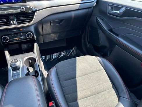 Used 2022 Ford Escape SEL w/ SEL Stealth AWD Package image 14