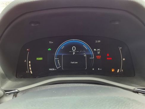Used 2025 Toyota Camry LE w/ Convenience Package FWD image 32