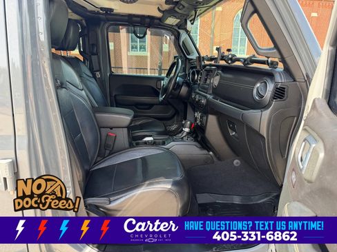 Used 2020 Jeep Gladiator Overland w/ LED Lighting Group AWD/4WD image 29