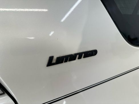 Used 2018 Toyota 4Runner Limited image 30