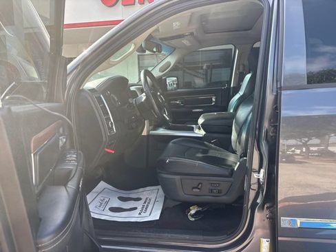 Used 2016 RAM 1500 Laramie w/ Convenience Group AWD/4WD image 13