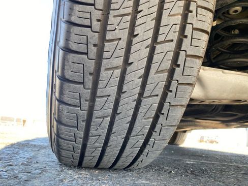 Used 2018 Chevrolet Equinox LT FWD image 18