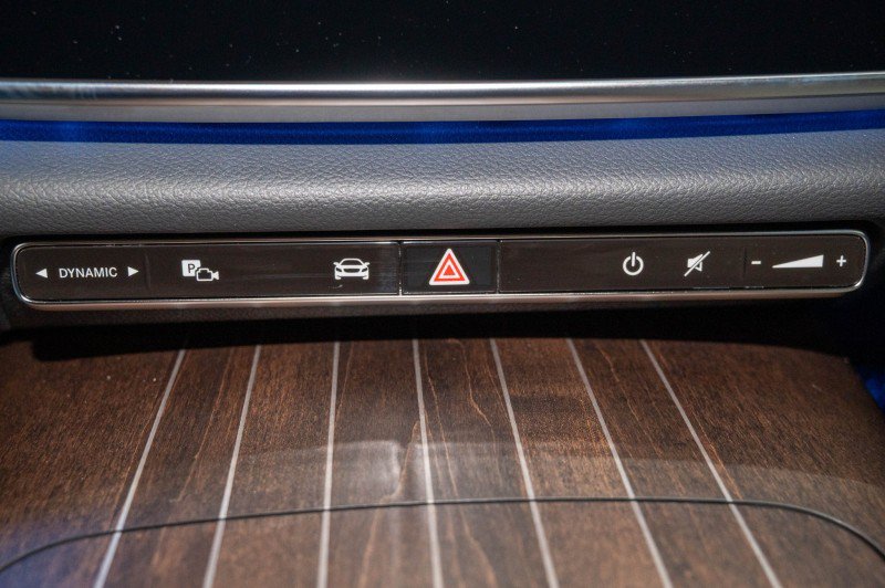 Certified 2025 Mercedes-Benz E 350 4MATIC Sedan image 30