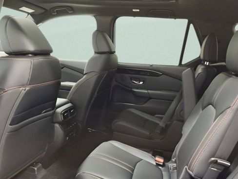 New 2025 Honda Pilot TrailSport image 20