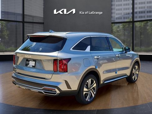 Used 2023 Kia Sorento SX Prestige image 5