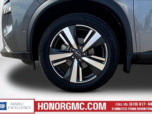 Used 2022 Nissan Rogue SL w/ SL Premium Package FWD image 34