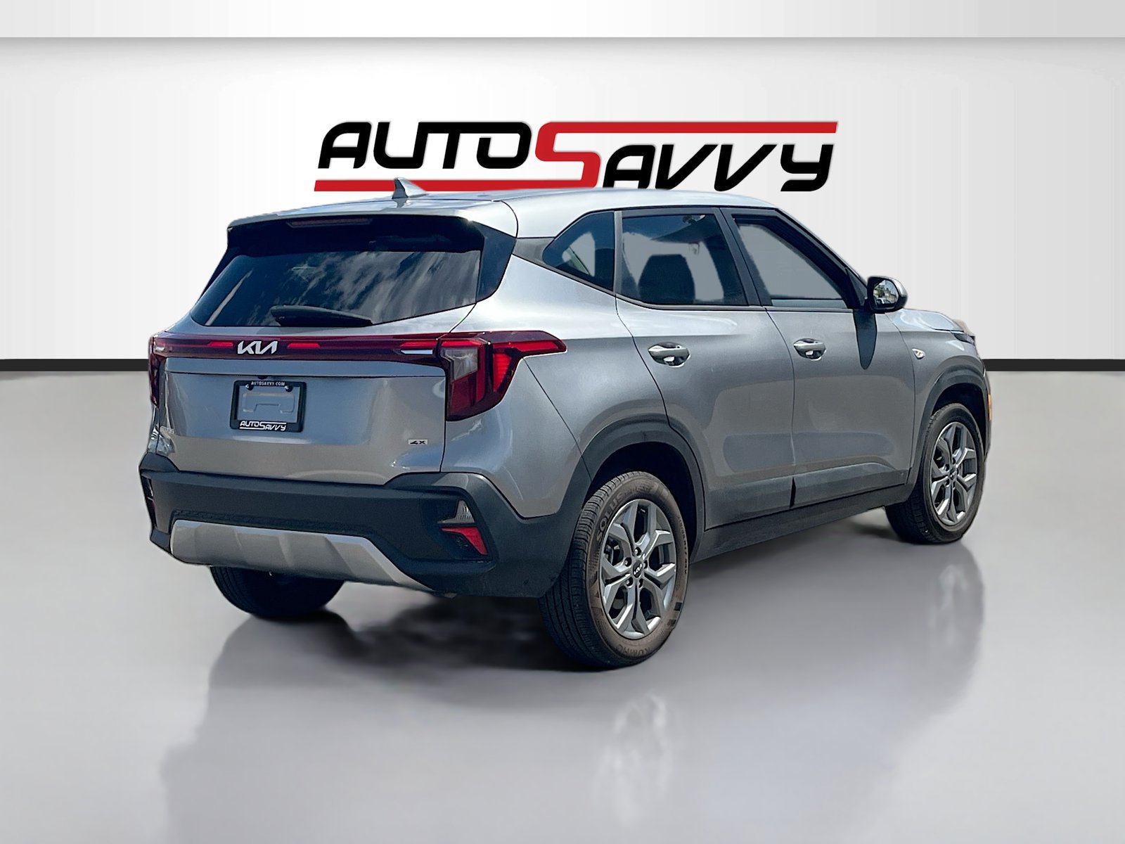 Used 2024 Kia Seltos LX AWD/4WD image 7