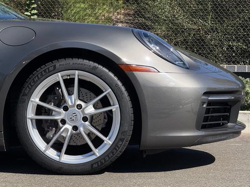 Used 2021 Porsche 911 Carrera RWD image 12