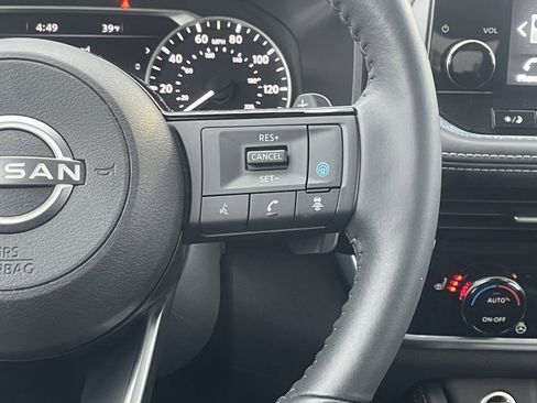 Used 2022 Nissan Rogue SL w/ SL Premium Package image 19