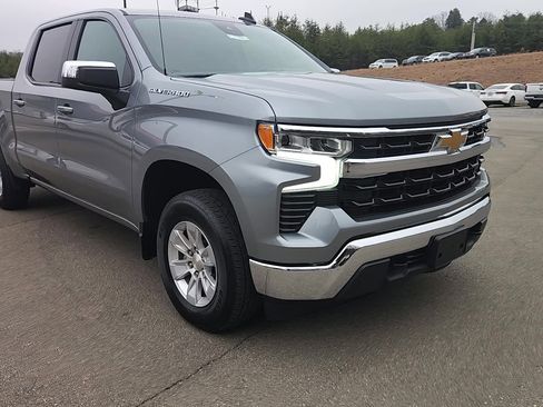 Used 2025 Chevrolet Silverado 1500 LT image 13