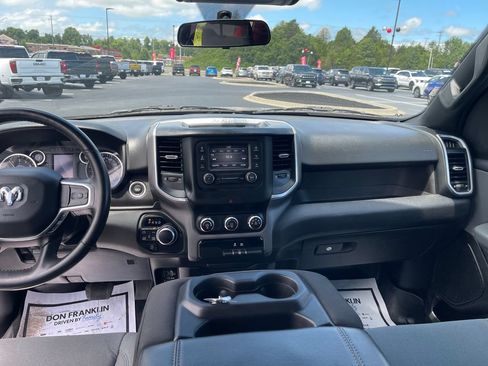 Used 2022 RAM 1500 Big Horn AWD/4WD image 16