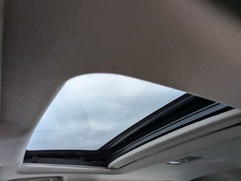 Used 2016 Honda HR-V EX image 16