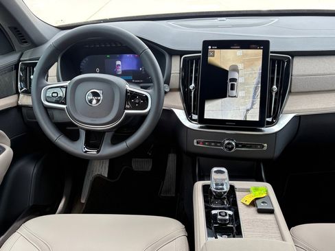 New 2026 Volvo XC90 B6 Plus image 12