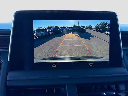 Used 2024 Chevrolet Tahoe Z71 image 34