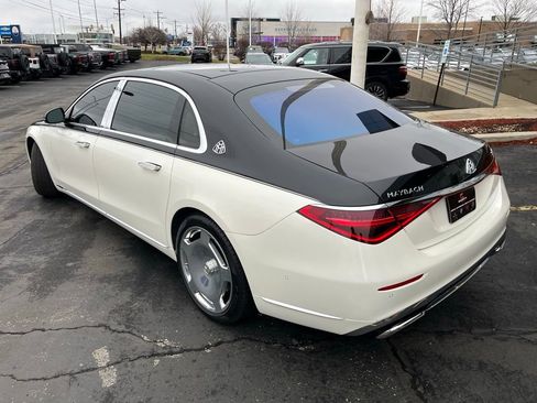 Used 2022 Mercedes-Benz Maybach S 580 4MATIC w/ Manufaktur Leather Package image 4