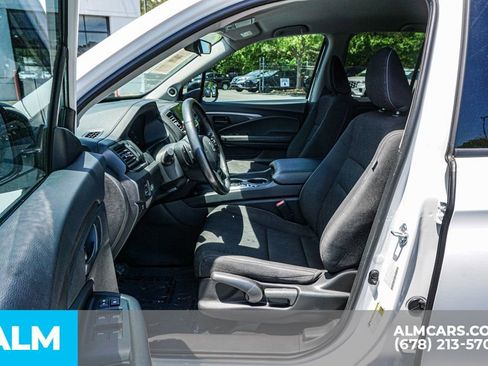 Used 2025 Honda Ridgeline Sport image 19