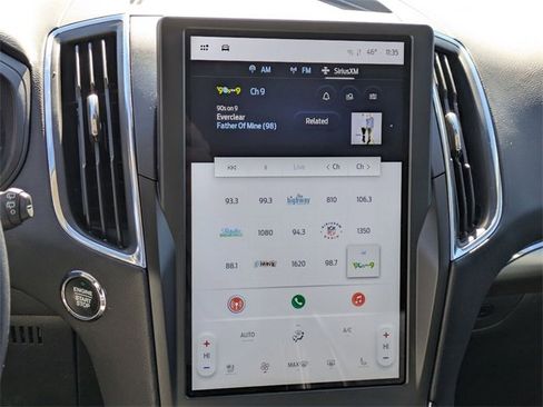 Used 2024 Ford Edge Titanium image 23