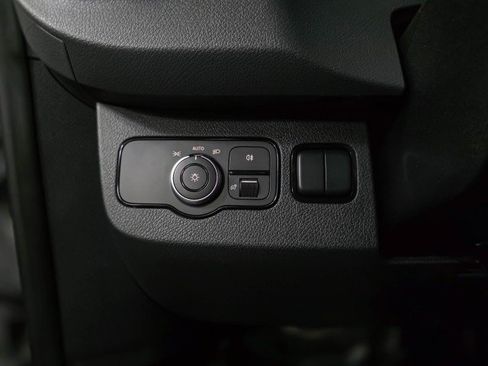 Used 2019 Mercedes-Benz Sprinter 2500 image 25