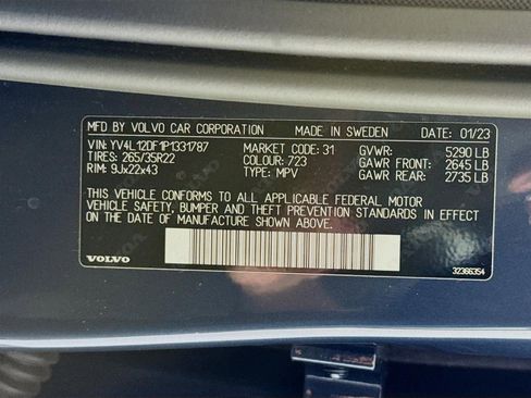 Used 2023 Volvo XC60 B5 Ultimate w/ Protection Package Premier FWD image 34