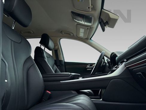 Used 2024 Genesis GV80 2.5T image 9