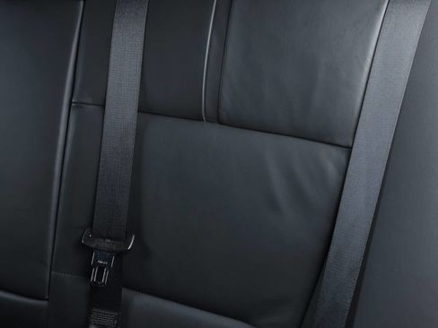 Used 2011 BMW M3 Sedan image 98