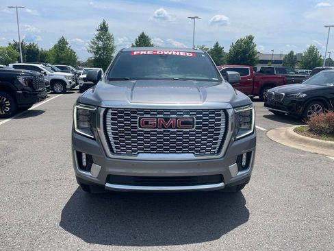 Used 2021 GMC Yukon Denali AWD/4WD image 2