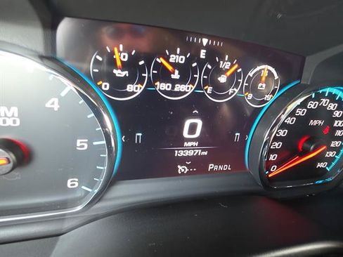 Used 2017 GMC Yukon SLT w/ Premium Edition RWD image 18