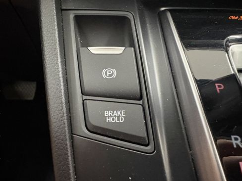Used 2022 Honda CR-V Touring image 19