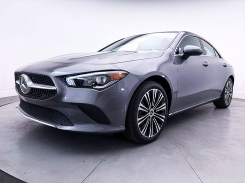 Used 2023 Mercedes-Benz CLA 250 4MATIC w/ Premium Package image 12