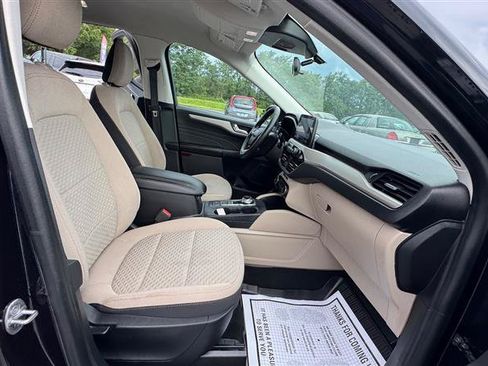 Used 2021 Ford Escape SE w/ Cold Weather Package FWD image 35