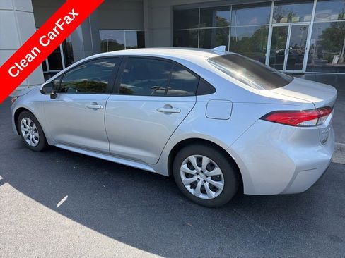 Used 2023 Toyota Corolla LE FWD image 5