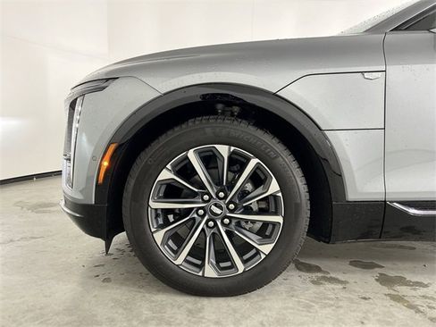 Used 2026 Cadillac Lyriq Sport image 34