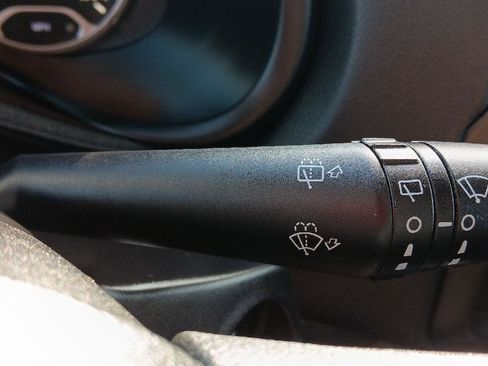 Used 2019 Jeep Renegade Sport image 13