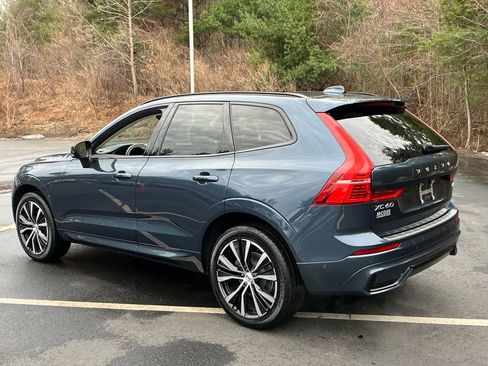 Used 2023 Volvo XC60 B5 Plus w/ Climate Package image 3
