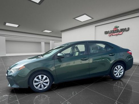 Used 2014 Toyota Corolla LE FWD image 6