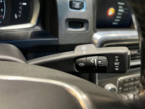 Used 2015 Volvo S60 T5 Premier image 36