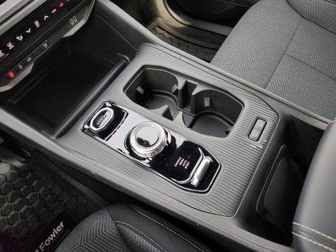 New 2026 Jeep Cherokee Laredo AWD/4WD image 17