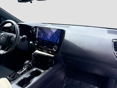 Used 2023 Lexus NX 350h AWD w/ Towing Package (2000 Lbs) image 30