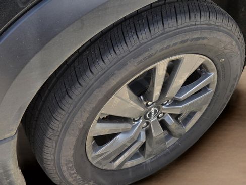 Used 2022 Nissan Pathfinder SV w/ SV Premium Package FWD image 8