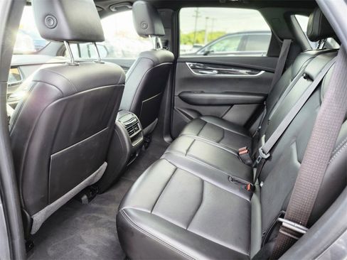 Certified 2021 Cadillac XT5 Premium Luxury image 11