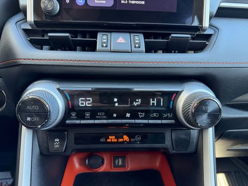 Used 2023 Toyota RAV4 Adventure image 27