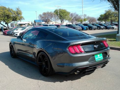 Used 2019 Ford Mustang Coupe image 8